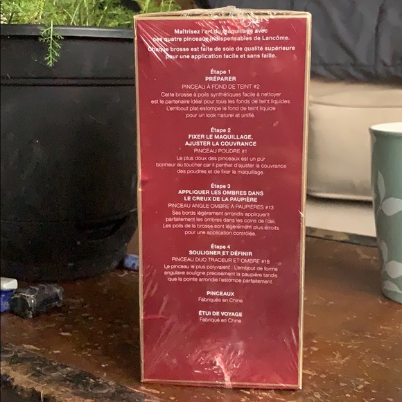 Lancôme Ltd Ed Parisian Holiday Brush Set! NIB - Picture 3 of 4